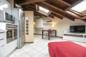 AGENCY IMMOBILIARE - Via Roma - Olgiate Comasco