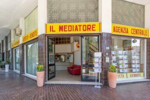 Agenzia Il Mediatore - Affitti e Vendite ai Lidi di Comacchio - Via Dante Alighieri - Lido degli Estensi