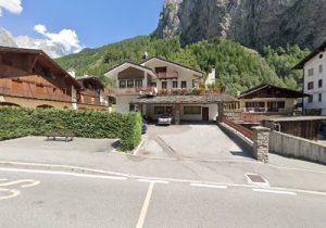 Amministrazioni Immobiliari Grosso La Valle Roberto & C. Snc - Strada Larzey - Entrèves - Courmayeur