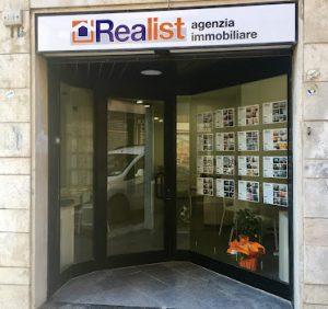 Immobiliare Realist di Capodaglio Angelo Maria - Via Piave - Viterbo