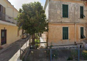 Longo Marilena - Via Arno - Civitavecchia
